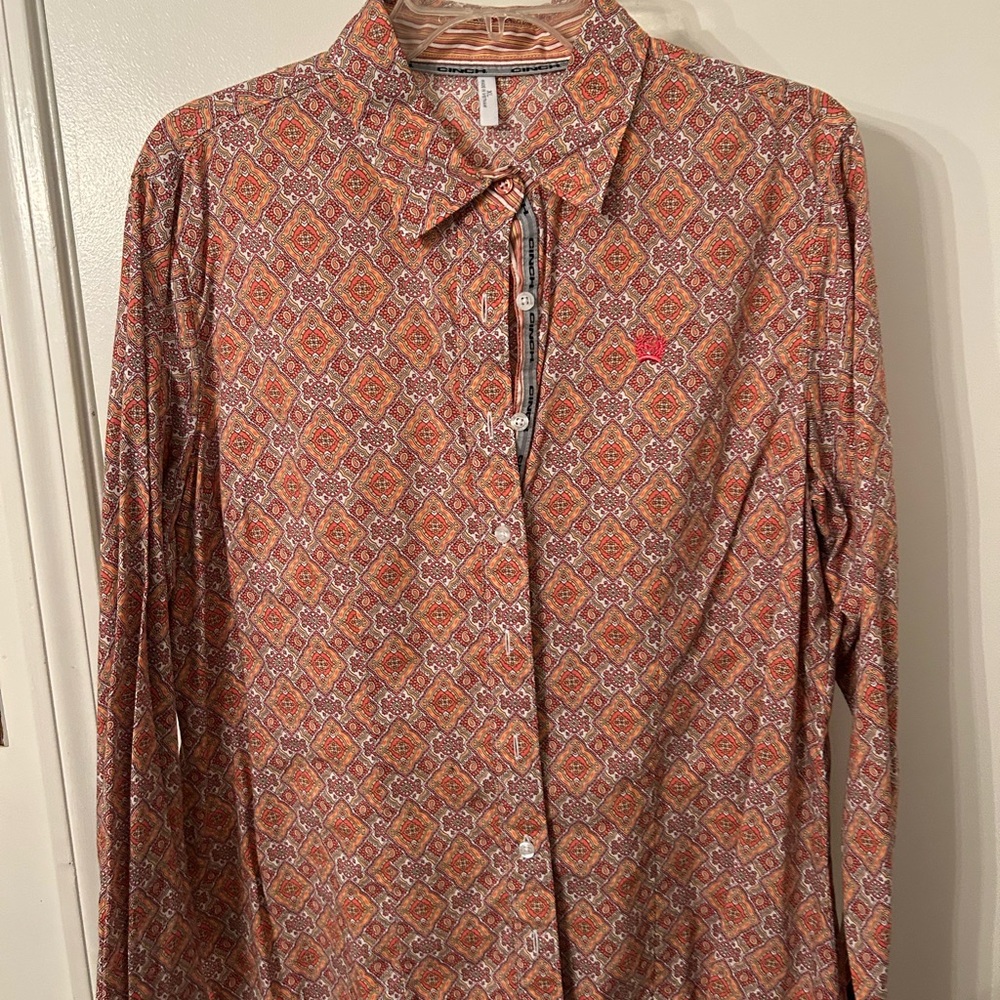 Cinch Women's Orange Patterned Button Down Shirt
